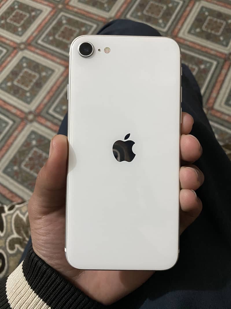 iphone SE 2nd Generation 0
