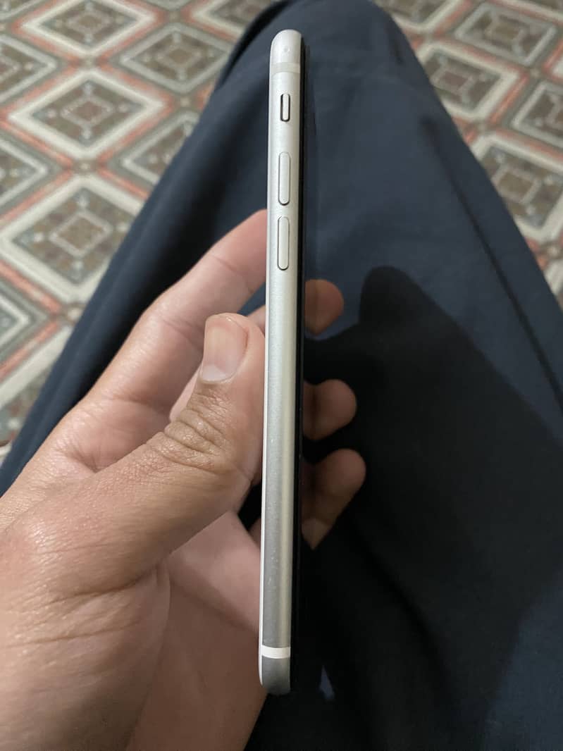 iphone SE 2nd Generation 3