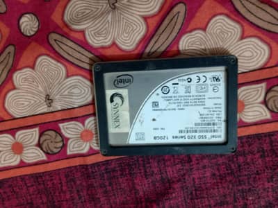 Intel 320 Series 120GB SSD  Excellent Condition, Tested