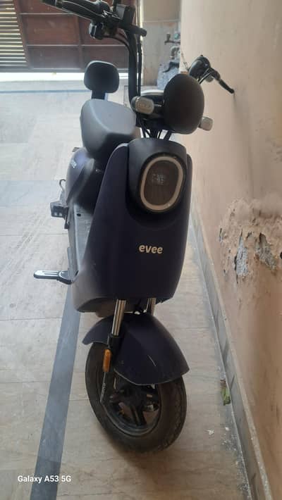 EVEE E moter bike