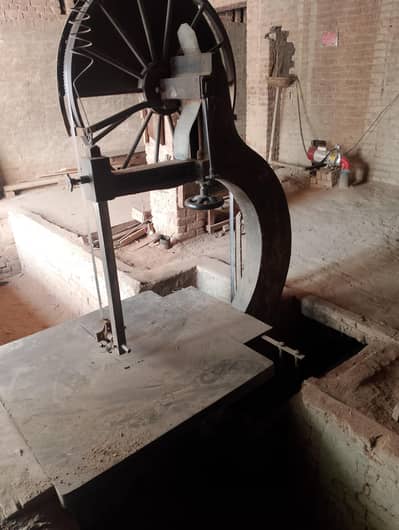 Ara 3.3 foot. . deisel engine 22. . mukamal saman