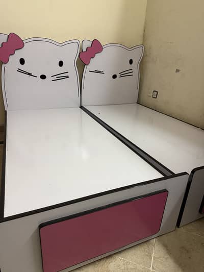 Kids beds and dressing table(one month used)
