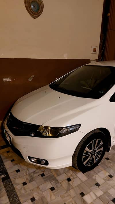Honda City 2017 Model only 64000 Driven  Bumper to Bumper genuine.