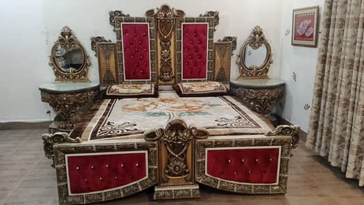 Beautiful Royal King Size Bed Set with Dressing Table and Side Tables