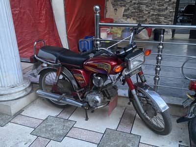 Yamaha YB 100 total genuine 2001