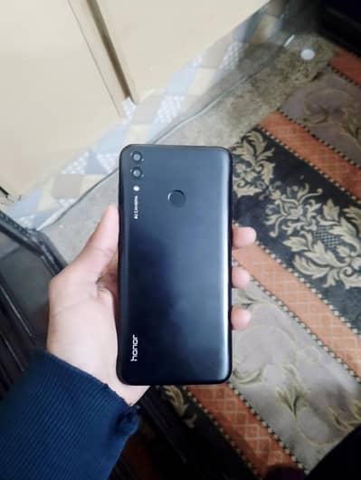 honor 8c  lush condition 9/10