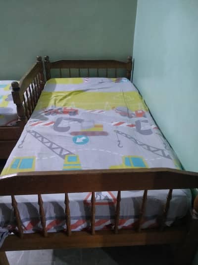 2 single or bunk beds with 1 mattress