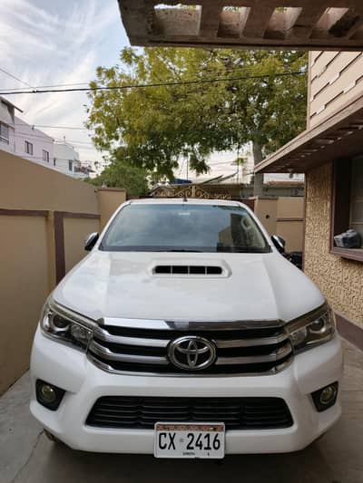 Toyota Revo 2017 model Euro ll  3 peice touch up only