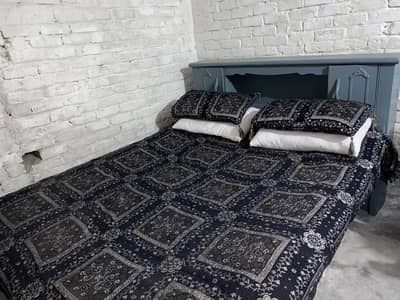 2 Queen bed with mattress