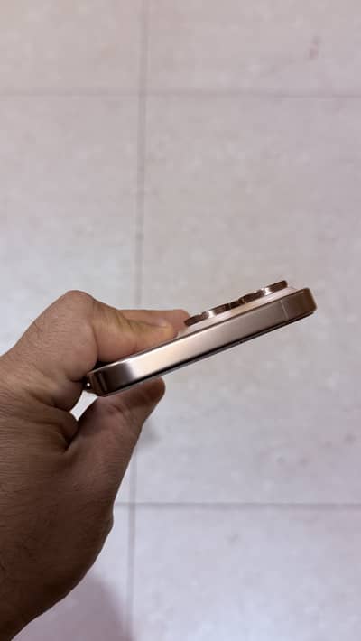 Apple iPhone 16 Pro Max