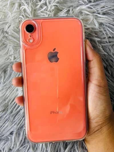 iPhone XR 64 gb my Whatsapp number  03326810152