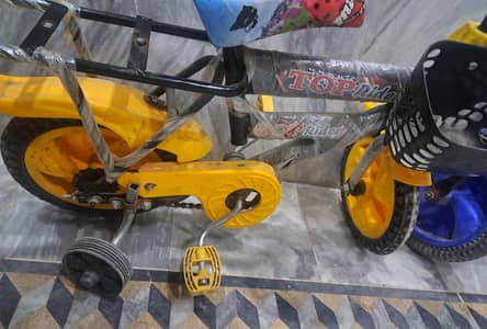 Kids Cycle with 2  Mini tyres