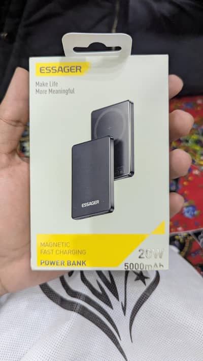 Essager 5000mh Magsafe Power Bank