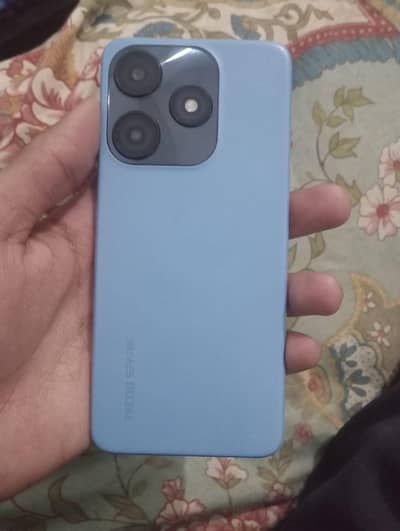 Tecno spark 10 c.   4 128 + 5 EXPANDABLE