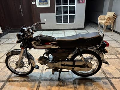 HONDA CD 70 2025 MODEL