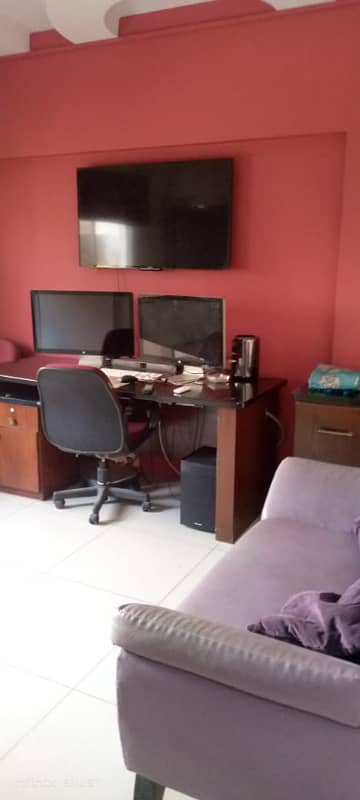 DEFENCE PHASE 2 E X T OFFICE FOR RENT COMMERCIAL FLAT 3 BEDROOM DRAWING DINING 1100 SQUARE FEET