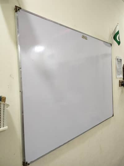 White board 3 by 4 ft