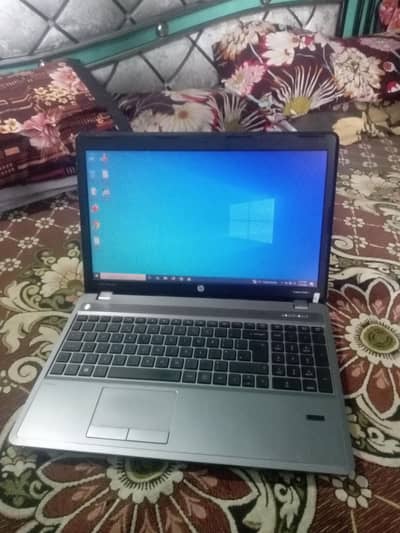 hp Laptop 4gb/300gb