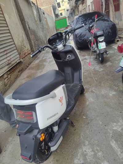 electric scooter Zhongfa N1 only 6 month use
