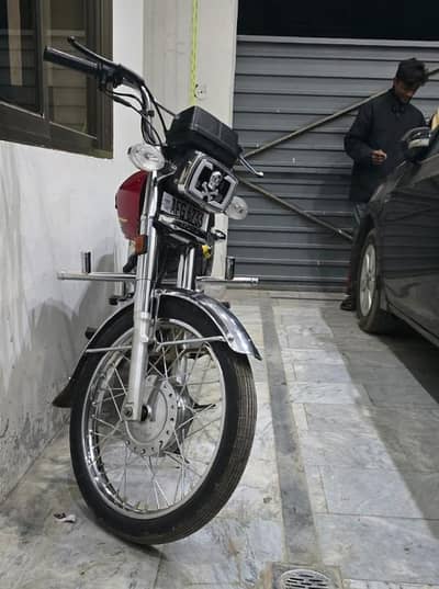 125special edition Whatsapp 03269787872