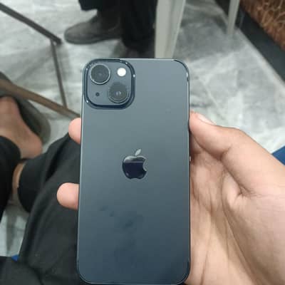 iphone 13 9.5/10 condition untouched tota piece