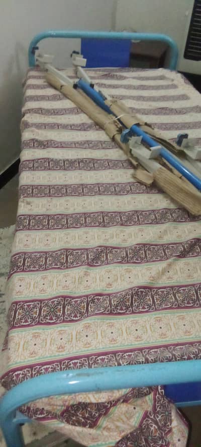Medical Patient Bed | Mechanical Patient bed | Excellent Condition