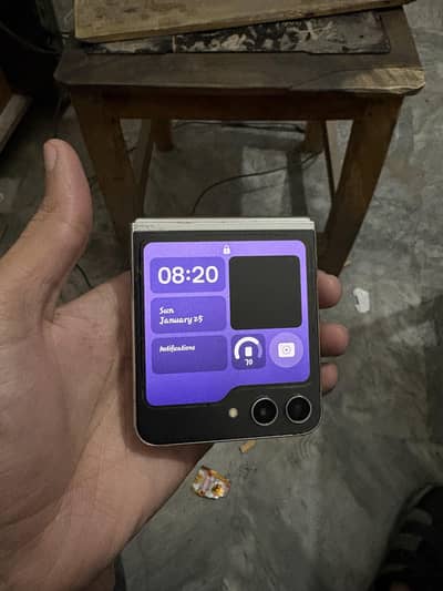 Galaxy z Flip 5 non pta 512gb exchnge possible