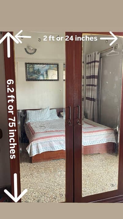 bed and warfrob  in  good  condition