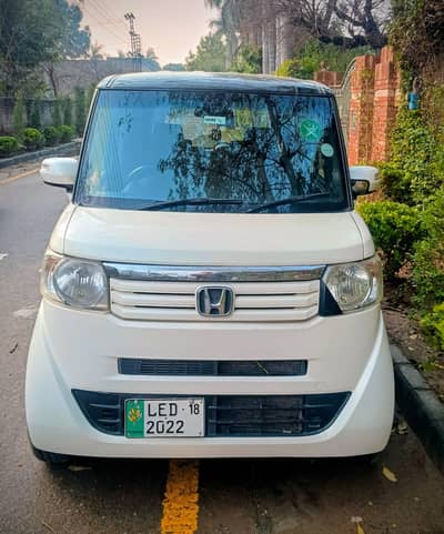 Honda N-BOX 2014 (Reg 2018) Lahore | Auto | 660cc | LED | Model Town