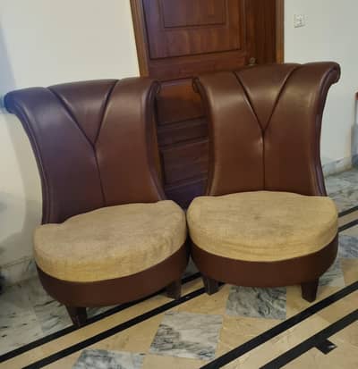 Pair of Stylish Single Seater Accent Chairs