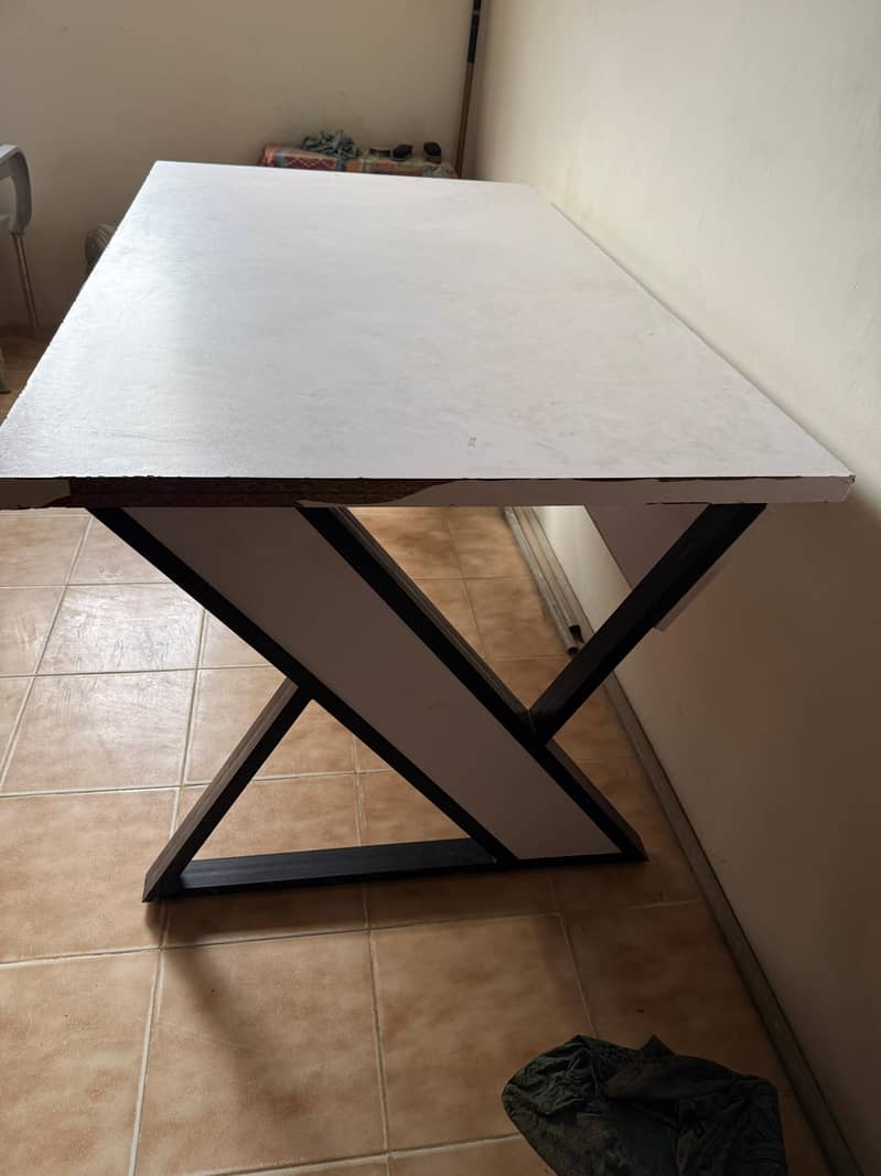Office Table 0