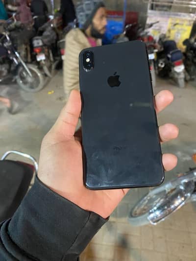 Iphone Xsmax 256 gb pta approved