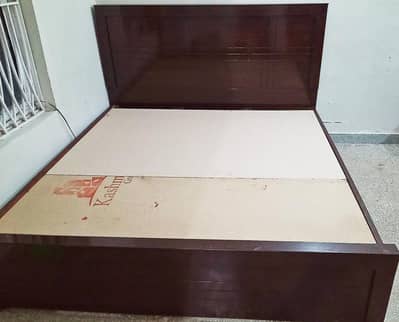 BED DOUBLE BED