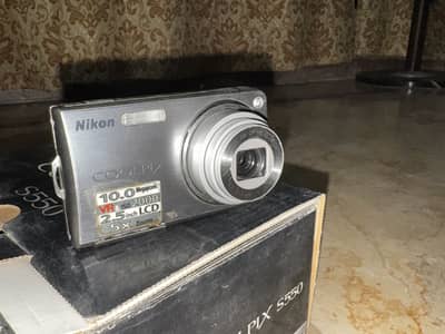 Nikon Coolpix S550 Digital Camera for Sale