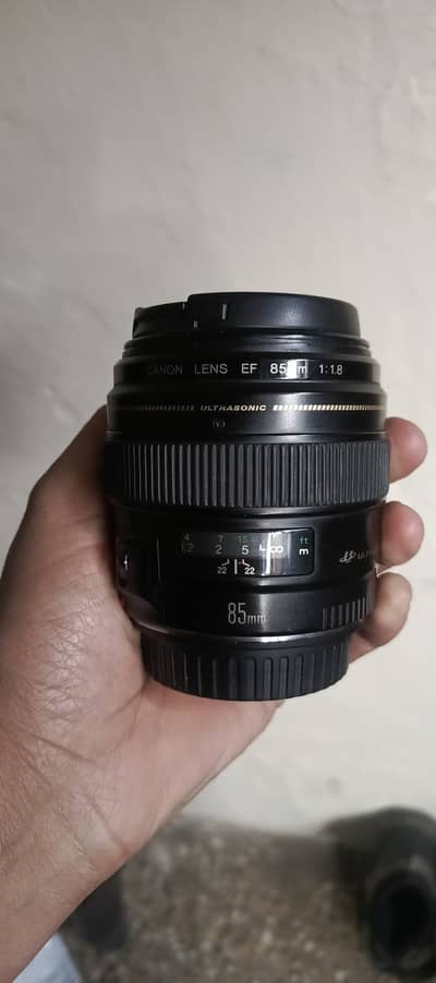 Canon 85 mm 1.8 condition 10/10