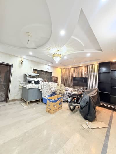 10 Marla Vvip Brand New upper Portion Fully tiled 0323.4432274