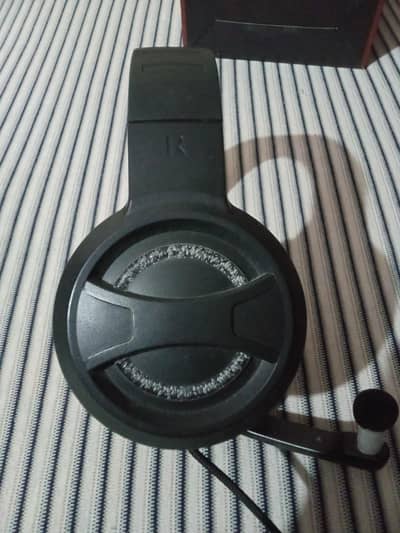 8D stereo Gaming headset in-built microphone