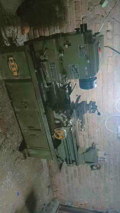 lathe machine sell 2 inch bor l  gold star 5.5 fot