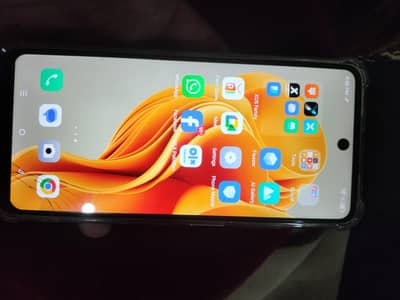 hot40i 8+8/256 very good condition minor sa ghalas parek