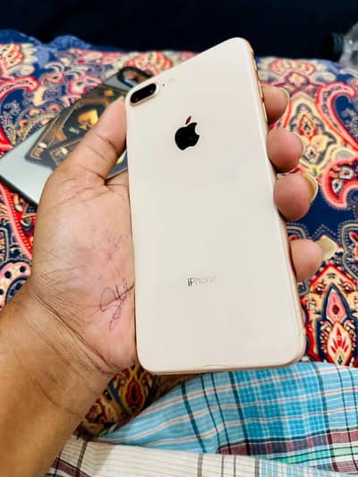 iPhone 7 plus 128 GB with box my WhatsApp number 0347/72/98/721