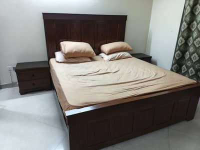 King size bed + side tables + dressing table for sale