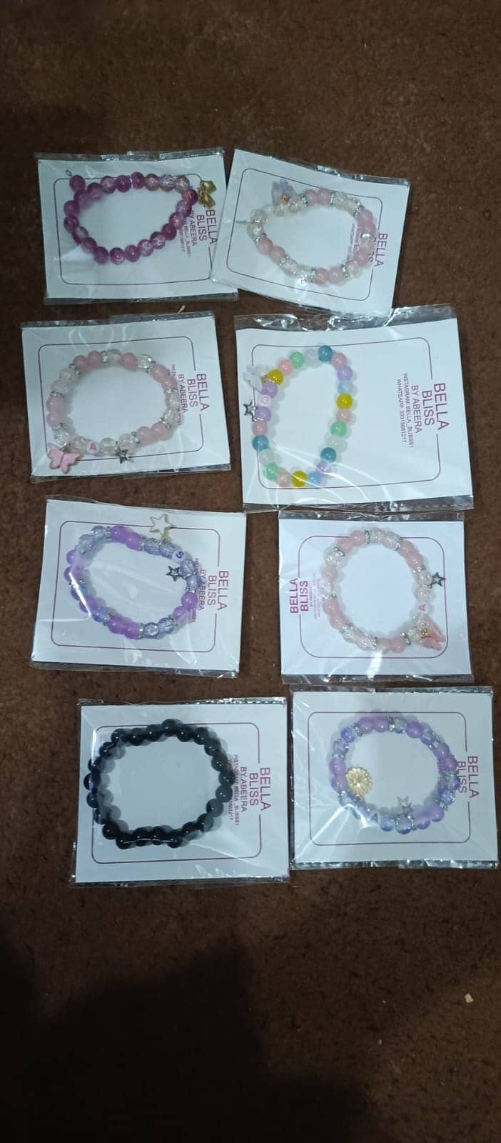 Bracelets 0