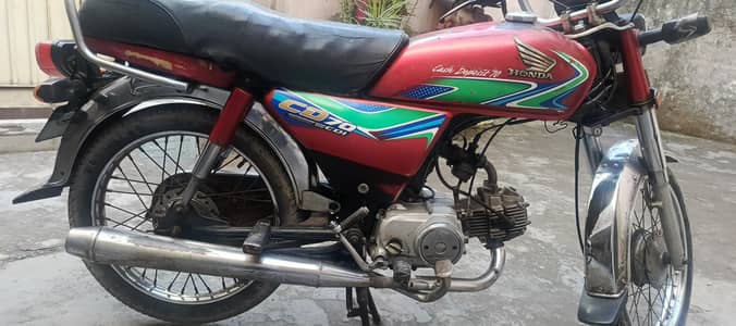 honda 70 18 model condition 10by7 urgent sale
