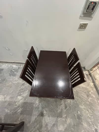 table sets and chairs