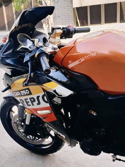 Zongshen VBR Repsol Edition