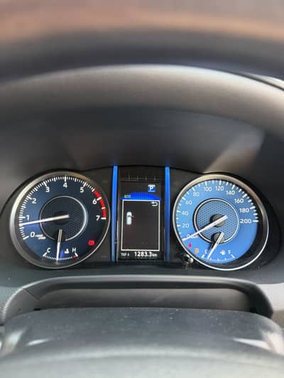 Fortuner V grade 2.7 petrol