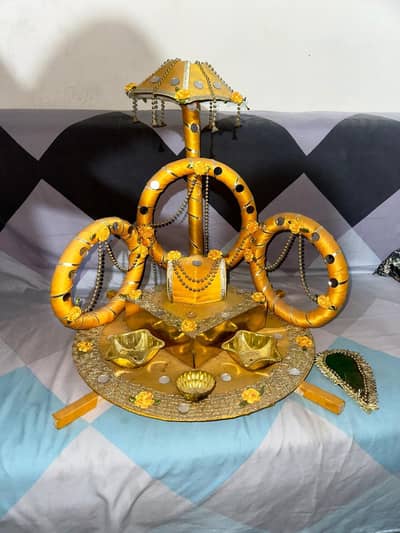 Mehndi Tray with 14 plates