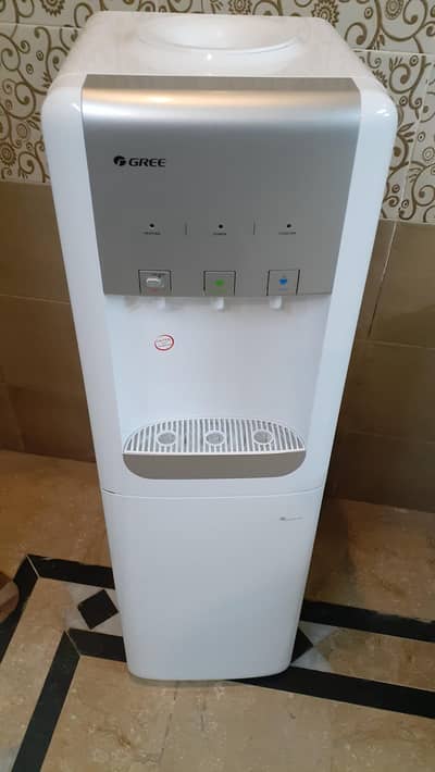 GREE WATER DISPENSER
