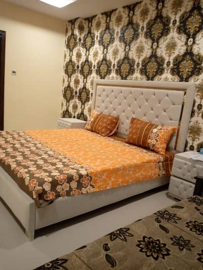 Par Day and short Time One and Two BeD Room appaertment Available for rent Bahria Town Phase 4 and 6 Empire Heights 2 family apartment any time available