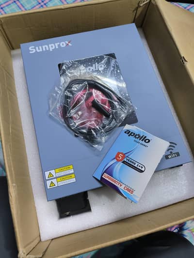 Apollo 6KV Hybrid Inverter PV 7500 box open Built in Wifi